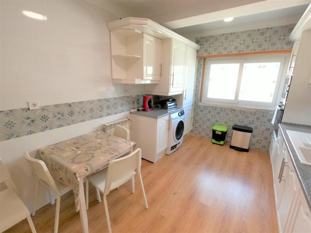 Carnaxide Modern T1 Apartment W Balcony In Carnaxide Oeiras Lisbon Exterior photo